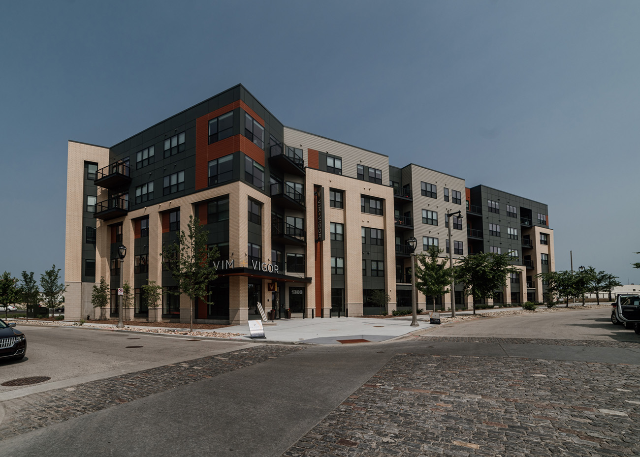 Exterior | VIm & Vigor | Milwaukee, Wis. | JLA Architects